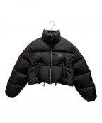 PRADAプラダ）の古着「Re-Nylon クロップド ダウンジャケット」｜ブラック
