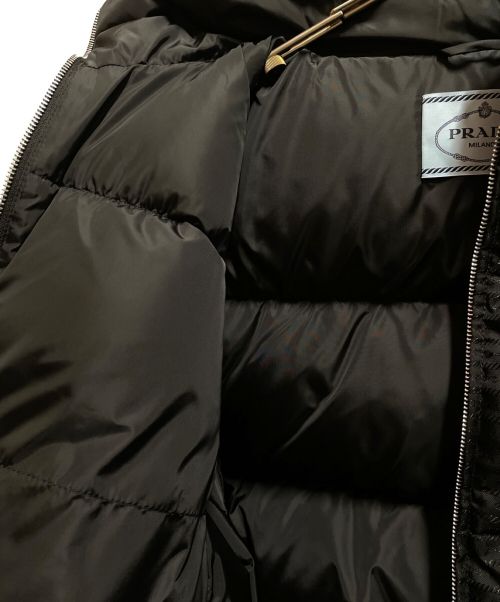 PRADA（プラダ）PRADA (プラダ) Re-Nylon クロップド ダウンジャケット ブラック サイズ:36の古着・服飾アイテム