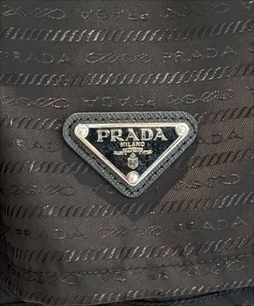 PRADA（プラダ）PRADA (プラダ) Re-Nylon ショートパンツ ブラック サイズ:38の古着・服飾アイテム