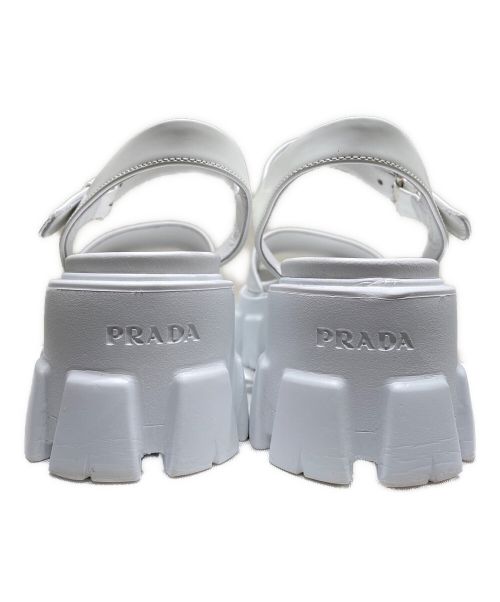 PRADA（プラダ）PRADA (プラダ) モノリスブラッシュドレザーサンダル ホワイト サイズ:36の古着・服飾アイテム