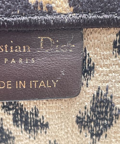 Christian Dior（クリスチャン ディオール）Christian Dior (クリスチャン ディオール) MIZZA BOOK TOTE LARGE ベージュ サイズ:Lの古着・服飾アイテム