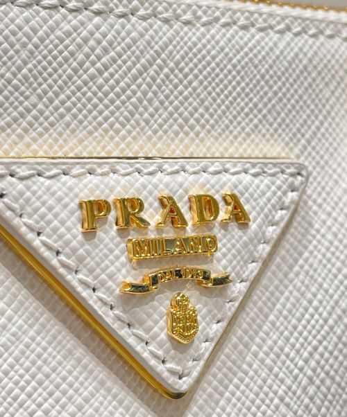 PRADA（プラダ）PRADA (プラダ) ガレリアハンドバッグ マイクロ ホワイト サイズ:マイクロ 未使用品の古着・服飾アイテム