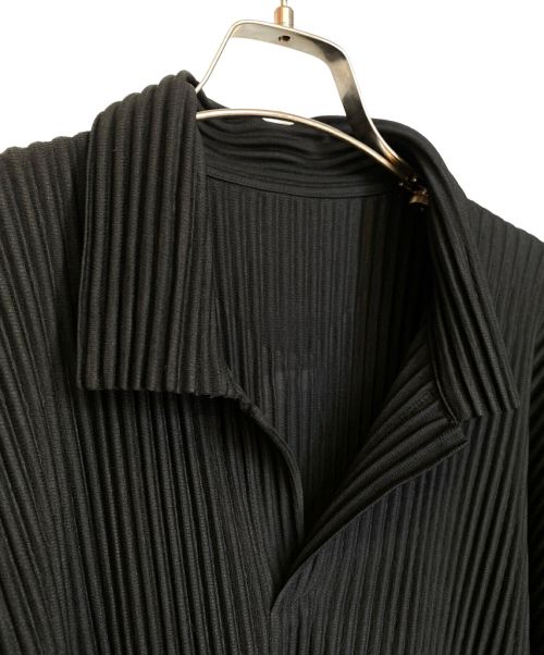 HOMME PLISSE ISSEY MIYAKE（オム プリッセ イッセイ ミヤケ）HOMME PLISSE ISSEY MIYAKE (オムプリッセ イッセイ ミヤケ) ショートスリーブポロシャツ ブラック サイズ:4の古着・服飾アイテム