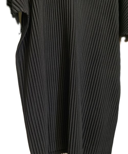 HOMME PLISSE ISSEY MIYAKE（オム プリッセ イッセイ ミヤケ）HOMME PLISSE ISSEY MIYAKE (オムプリッセ イッセイ ミヤケ) ショートスリーブポロシャツ ブラック サイズ:4の古着・服飾アイテム