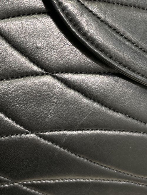 CHANEL（シャネル）CHANEL (シャネル) ヴィンテージ マトラッセ ショルダーバッグ ブラック×ゴールド金具の古着・服飾アイテム