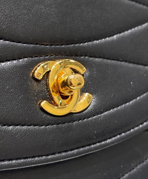 CHANEL（シャネル）CHANEL (シャネル) ヴィンテージ マトラッセ ショルダーバッグ ブラック×ゴールド金具の古着・服飾アイテム