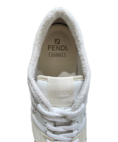 FENDI（フェンディ）FENDI (フェンディ) マッチスエードスニーカー アイボリー サイズ:8の古着・服飾アイテム