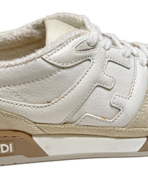 FENDI（フェンディ）FENDI (フェンディ) マッチスエードスニーカー アイボリー サイズ:8の古着・服飾アイテム