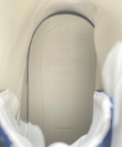 Berluti（ベルルッティ）Berluti (ベルルッティ) スクリットキャンバス カリグラフィスニーカー マルチカラー サイズ: 8 1/2の古着・服飾アイテム