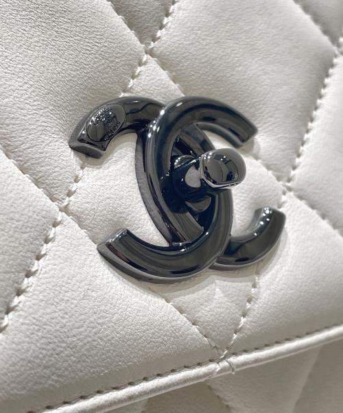 CHANEL（シャネル）CHANEL (シャネル) Trendy CC Top Handle Shoulder Bag ホワイト サイズ:-の古着・服飾アイテム