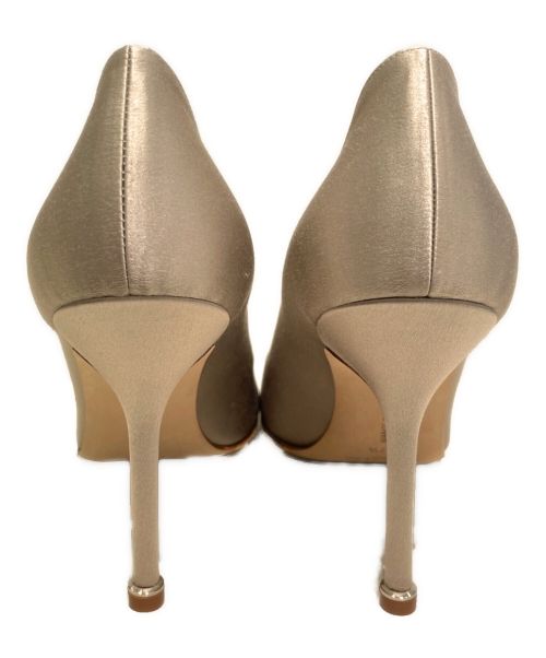 Manolo Blahnik（マノロ ブラニク）Manolo Blahnik (マノロブラニク) ハンギシパンプス シャンパンゴールド サイズ:37 1/2の古着・服飾アイテム