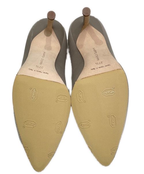 Manolo Blahnik（マノロ ブラニク）Manolo Blahnik (マノロブラニク) ハンギシパンプス シャンパンゴールド サイズ:37 1/2の古着・服飾アイテム
