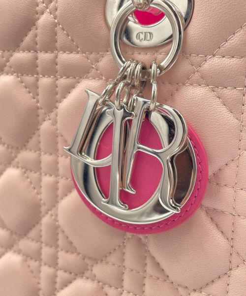 Christian Dior（クリスチャン ディオール）Christian Dior (クリスチャン ディオール) Lady Dior  ピンク サイズ:ミディアムの古着・服飾アイテム