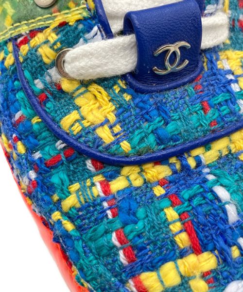 CHANEL（シャネル）CHANEL (シャネル) ツイード×ココマーク スニーカー マルチカラー サイズ:43の古着・服飾アイテム