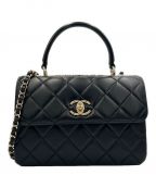 CHANELシャネル）の古着「トップハンドル フラップ バッグ」｜ブラック