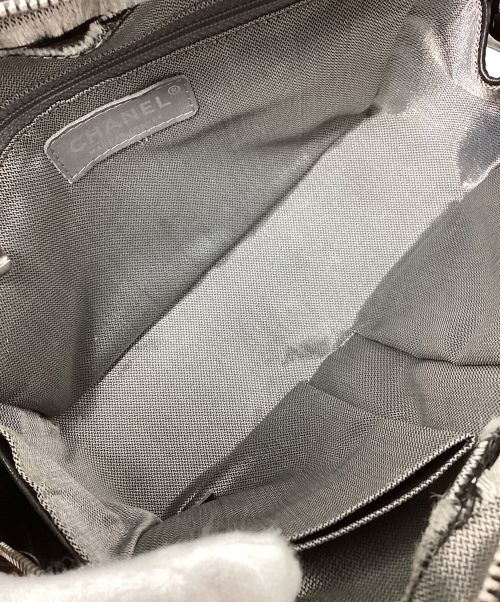CHANEL（シャネル）CHANEL (シャネル) Lamb skin chain shoulder bag（ラムスキンラムスキンチェーンショルダーバッグ） ブラック サイズ:-の古着・服飾アイテム