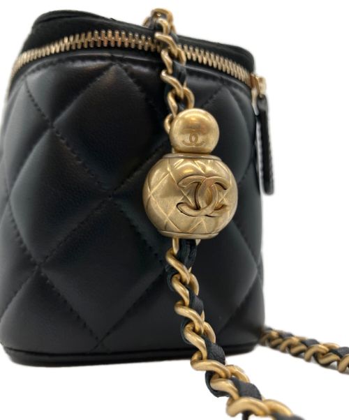 CHANEL（シャネル）CHANEL (シャネル) マトラッセバニティーバッグ ブラック サイズ:16の古着・服飾アイテム