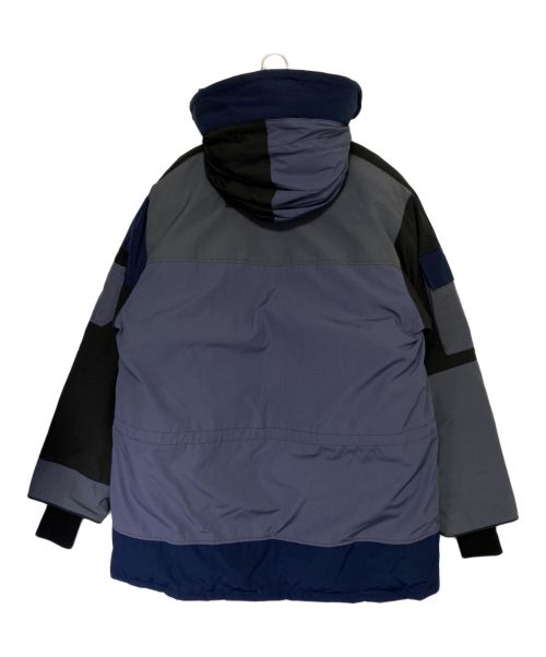 CANADA GOOSE（カナダグース）CANADA GOOSE (カナダグース) PATCHWORK PARKA ネイビー×ブラック サイズ:Lの古着・服飾アイテム