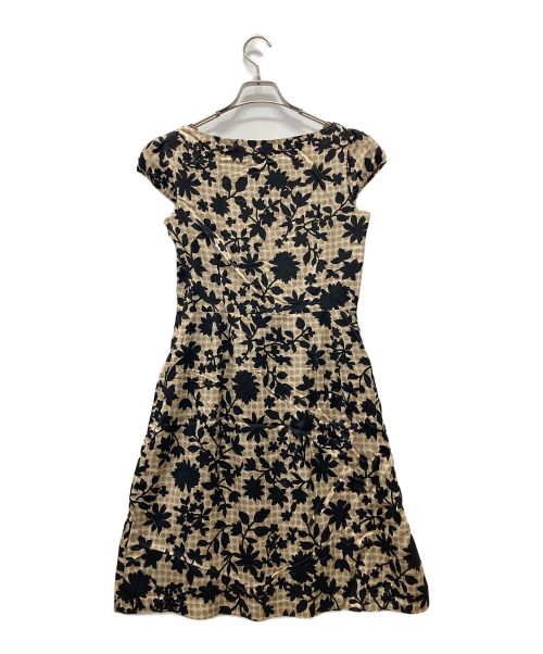 TOCCA（トッカ）TOCCA (トッカ) 総柄半袖ワンピース ブラウン×ブラックの古着・服飾アイテム