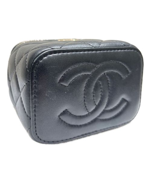 CHANEL（シャネル）CHANEL (シャネル) ミニ バニティ バッグケース ブラック×シルバー金具 サイズ:ミニの古着・服飾アイテム