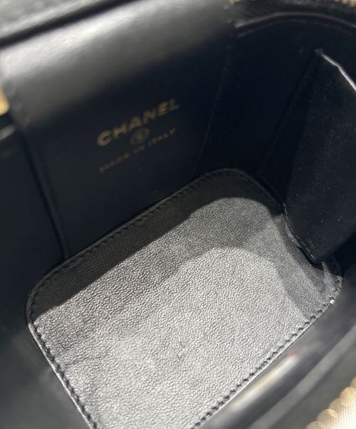 CHANEL（シャネル）CHANEL (シャネル) ミニ バニティ バッグケース ブラック×シルバー金具 サイズ:ミニの古着・服飾アイテム