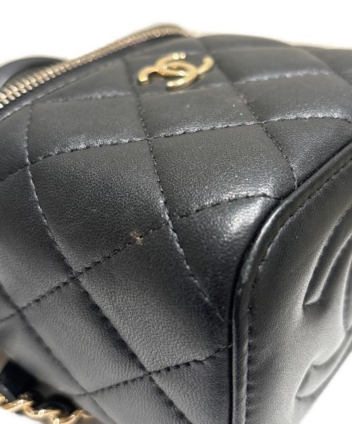 CHANEL（シャネル）CHANEL (シャネル) ミニ バニティ バッグケース ブラック×シルバー金具 サイズ:ミニの古着・服飾アイテム