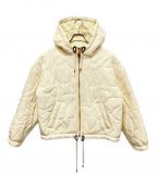 LOUIS VUITTONルイ ヴィトン）の古着「リバーシブル キルテッドモノグラムパーカ」｜アイボリー