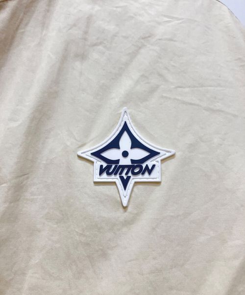 LOUIS VUITTON（ルイ ヴィトン）LOUIS VUITTON (ルイ ヴィトン) リバーシブル キルテッドモノグラムパーカ アイボリー サイズ:34の古着・服飾アイテム