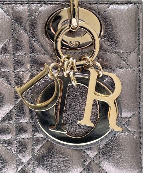 Christian Dior（クリスチャン ディオール）Christian Dior (クリスチャン ディオール) レディディオール ミディアム シルバー×ゴールド金具 サイズ:ミディアムの古着・服飾アイテム