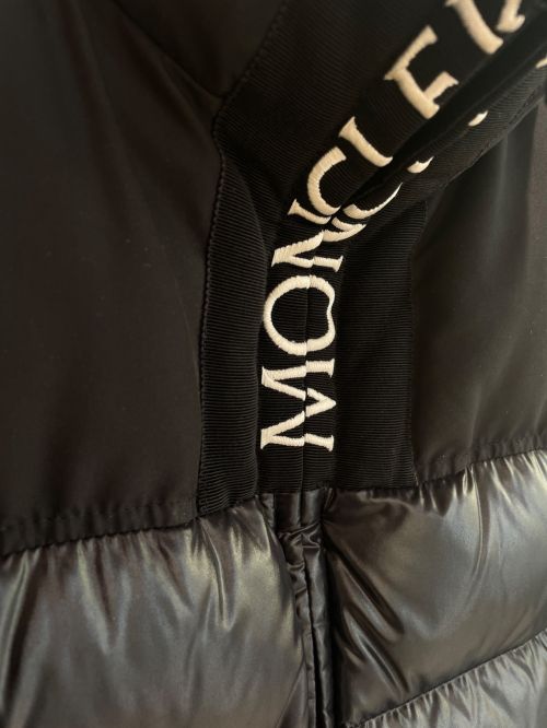 MONCLER（モンクレール）MONCLER (モンクレール) BRUEL GIUBBOTTO/ダウンジャケット ブラック サイズ:2の古着・服飾アイテム