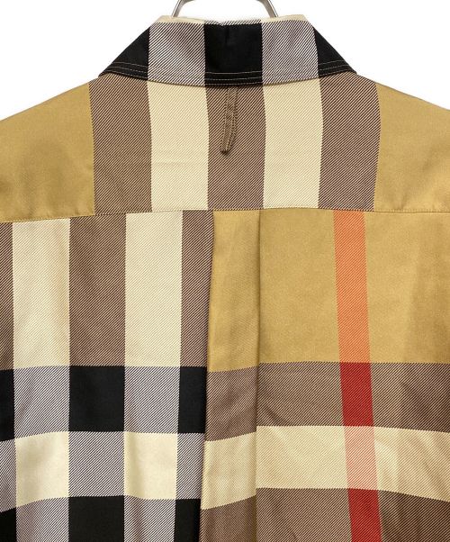 BURBERRY（バーバリー）BURBERRY (バーバリー) チェックシルクシャツ ベージュ サイズ:36の古着・服飾アイテム