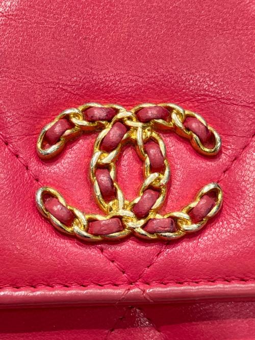 CHANEL（シャネル）CHANEL (シャネル) CHANEL 19 LINE マトラッセ チェーンウォレット ショッキングピンク サイズ:19の古着・服飾アイテム