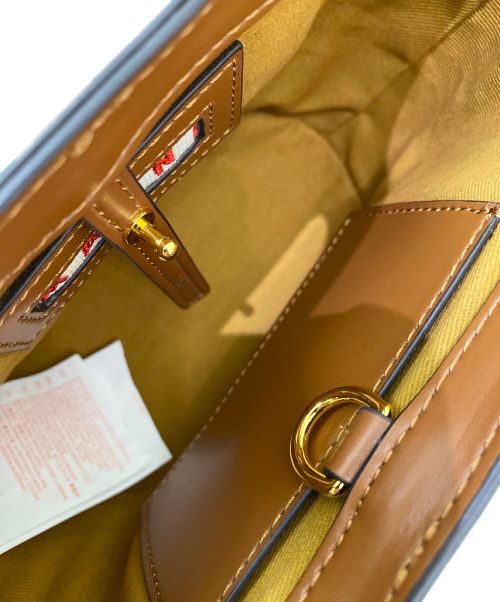 MARNI（マルニ）MARNI (マルニ) TROPICALIA BAG MICRO ブラウン サイズ:MICRO 未使用品の古着・服飾アイテム
