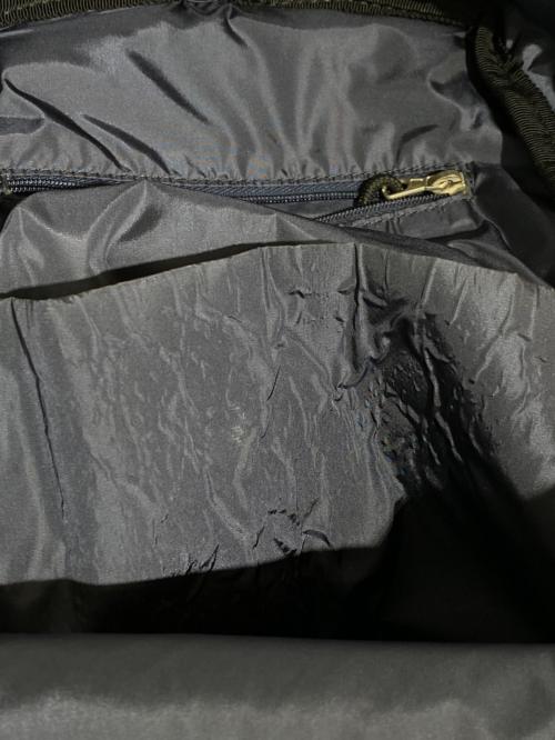 BALENCIAGA（バレンシアガ）BALENCIAGA (バレンシアガ) ロゴデザインリュックの古着・服飾アイテム