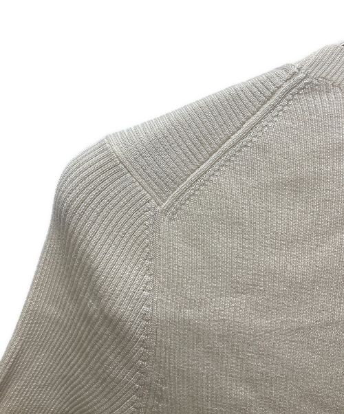PRADA（プラダ）PRADA (プラダ) ロゴ入りシルク クルーネックセーター アイボリー サイズ:38の古着・服飾アイテム