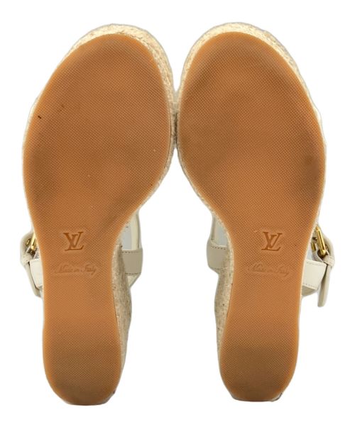 LOUIS VUITTON（ルイ ヴィトン）LOUIS VUITTON (ルイ ヴィトン) スターボードラインサンダル ベージュ サイズ:38の古着・服飾アイテム