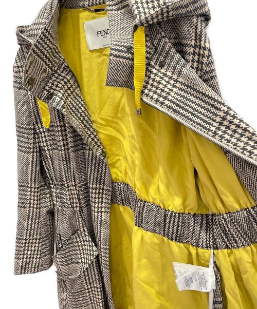 FENDI（フェンディ）FENDI (フェンディ) フーテッドナイロンコート ベージュ サイズ:38の古着・服飾アイテム