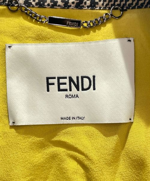 FENDI（フェンディ）FENDI (フェンディ) フーテッドナイロンコート ベージュ サイズ:38の古着・服飾アイテム