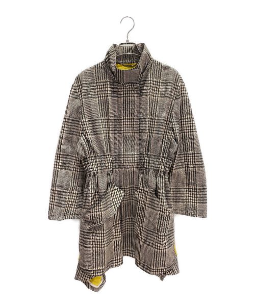 FENDI（フェンディ）FENDI (フェンディ) フーテッドナイロンコート ベージュ サイズ:38の古着・服飾アイテム