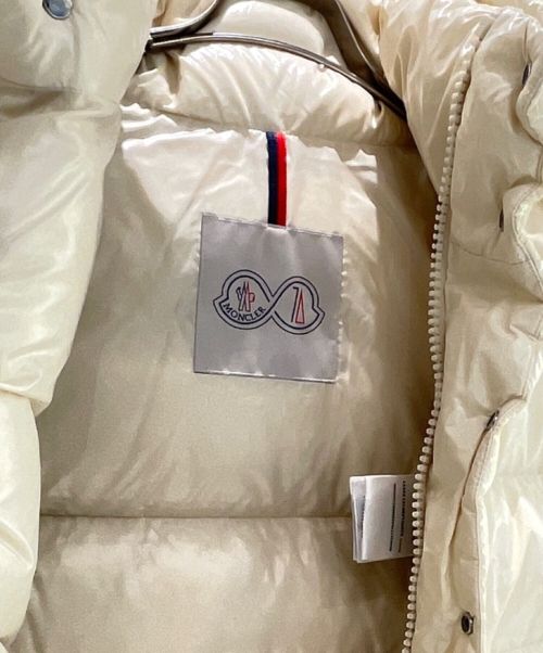 MONCLER（モンクレール）MONCLER (モンクレール) MAYA 70 GIUBBOTTO アイボリーの古着・服飾アイテム