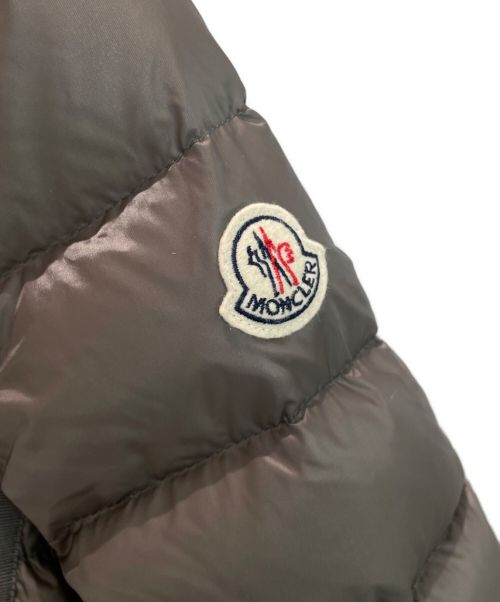 MONCLER（モンクレール）MONCLER (モンクレール) HERMIFUR/ダウン コート ライトグレーの古着・服飾アイテム