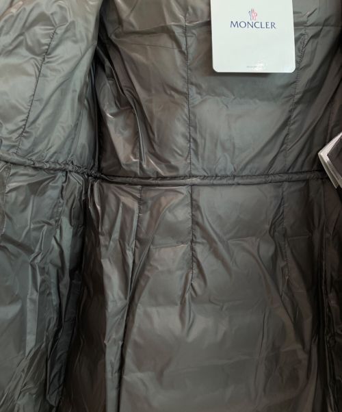MONCLER（モンクレール）MONCLER (モンクレール) HERMIFUR/ダウン コート ライトグレーの古着・服飾アイテム