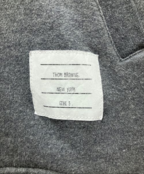 THOM BROWNE. NEW YORK（トムブラウン ニューヨーク）THOM BROWNE. NEW YORK (トムブラウンニューヨーク) CLASSIC FULL ZIP HOODIE4BAR ジップアップ フーディー ダークグレー サイズ:5の古着・服飾アイテム