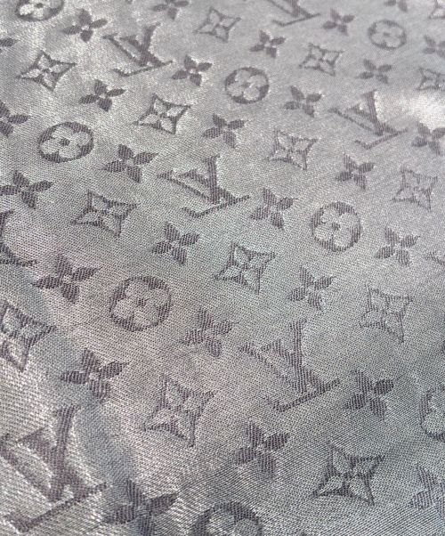 LOUIS VUITTON（ルイ ヴィトン）LOUIS VUITTON (ルイ ヴィトン) ショール モノグラム シャイン シャイングレーの古着・服飾アイテム