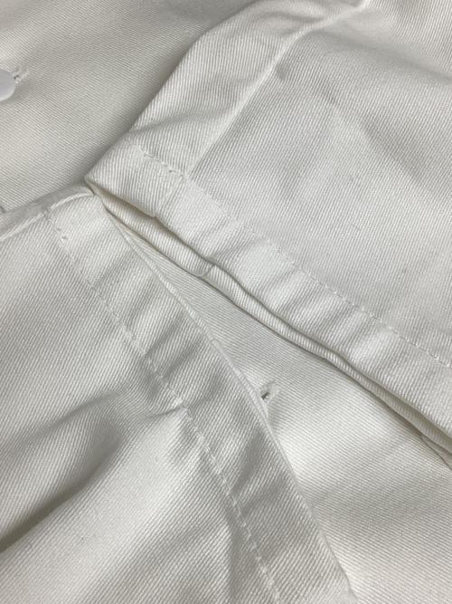 BLACK COMME des GARCONS（ブラックコムデギャルソン）BLACK COMME des GARCONS (ブラックコムデギャルソン) リビルド樹脂ポケットコットンツイルエンジニアコート ホワイト サイズ:Sの古着・服飾アイテム