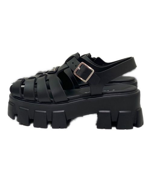 PRADA（プラダ）PRADA (プラダ) モノリスフォームラバーサンダル ブラック サイズ:37の古着・服飾アイテム