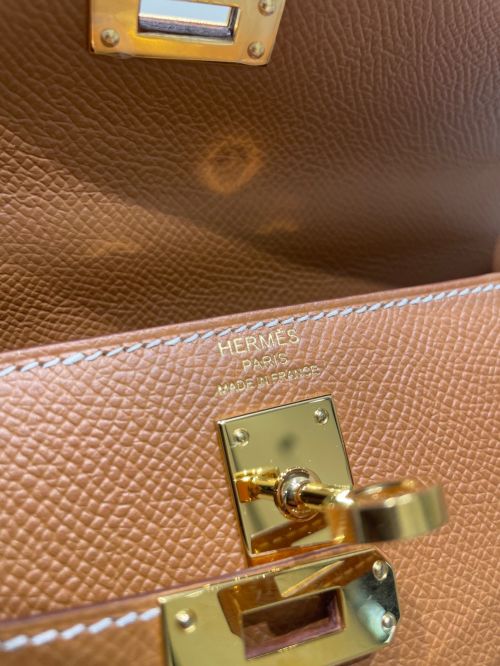 HERMES（エルメス）HERMES (エルメス) ケリー 25 外縫い ゴールド金具 ゴールド サイズ:25の古着・服飾アイテム