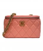 CHANELシャネル）の古着「マトラッセ ヴァニティ チェーンショルダーバッグ」｜ピンク×ゴールド金具