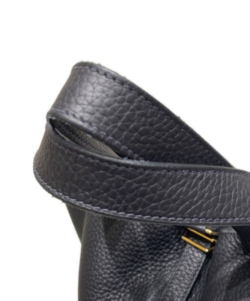 HERMES（エルメス）HERMES (エルメス) ピコタン ロックPM/ゴールド金具/トリヨンクレマンス/ブルーニュイ/U刻印 ブルーニュイ サイズ:PMの古着・服飾アイテム