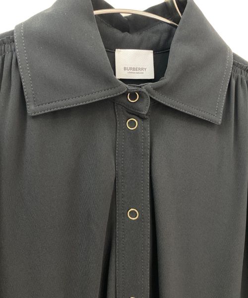 BURBERRY（バーバリー）BURBERRY (バーバリー) バックギャザーワンピース ブラック サイズ:SIZE IT40の古着・服飾アイテム